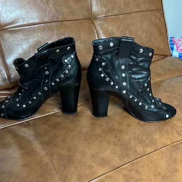 Booties - Picture 2 of 7